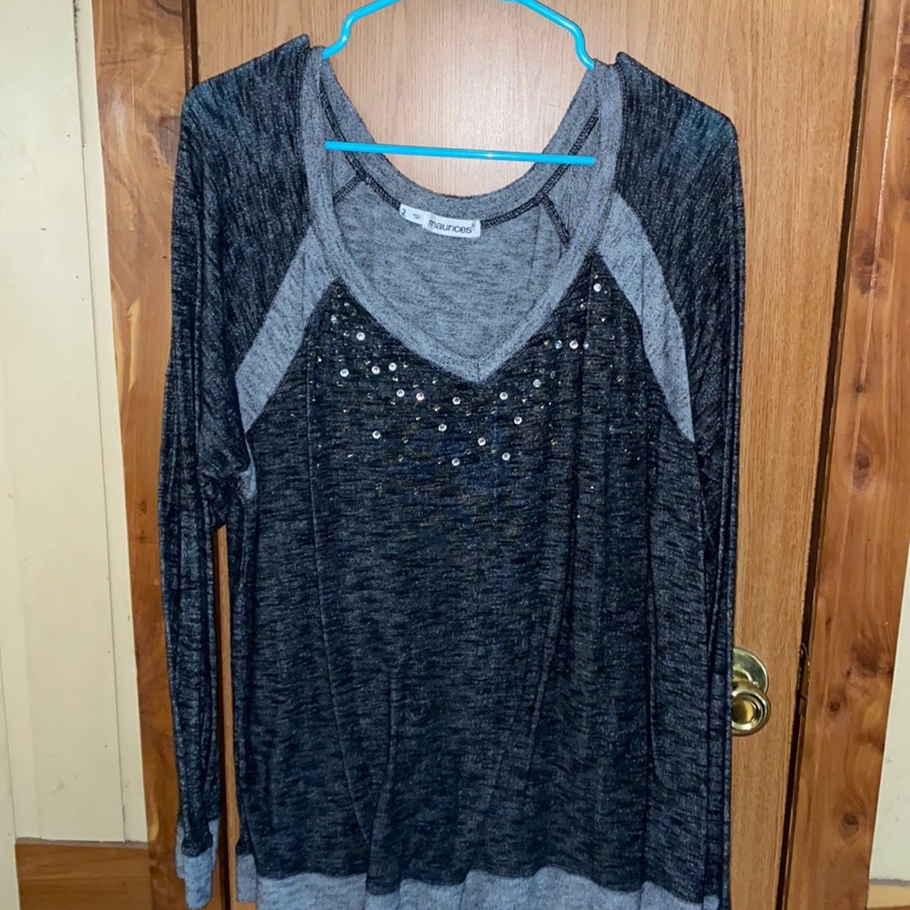 Woman’s plus size maurices shirt 2xl